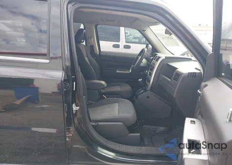 2008 Jeep Patriot Sport из США, поврежденный, VIN 1J8FT28W28D760935